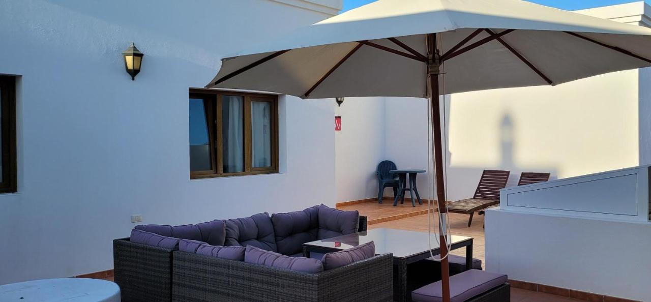 Apartamentos Flor Tres Калета де Себо Екстериор снимка