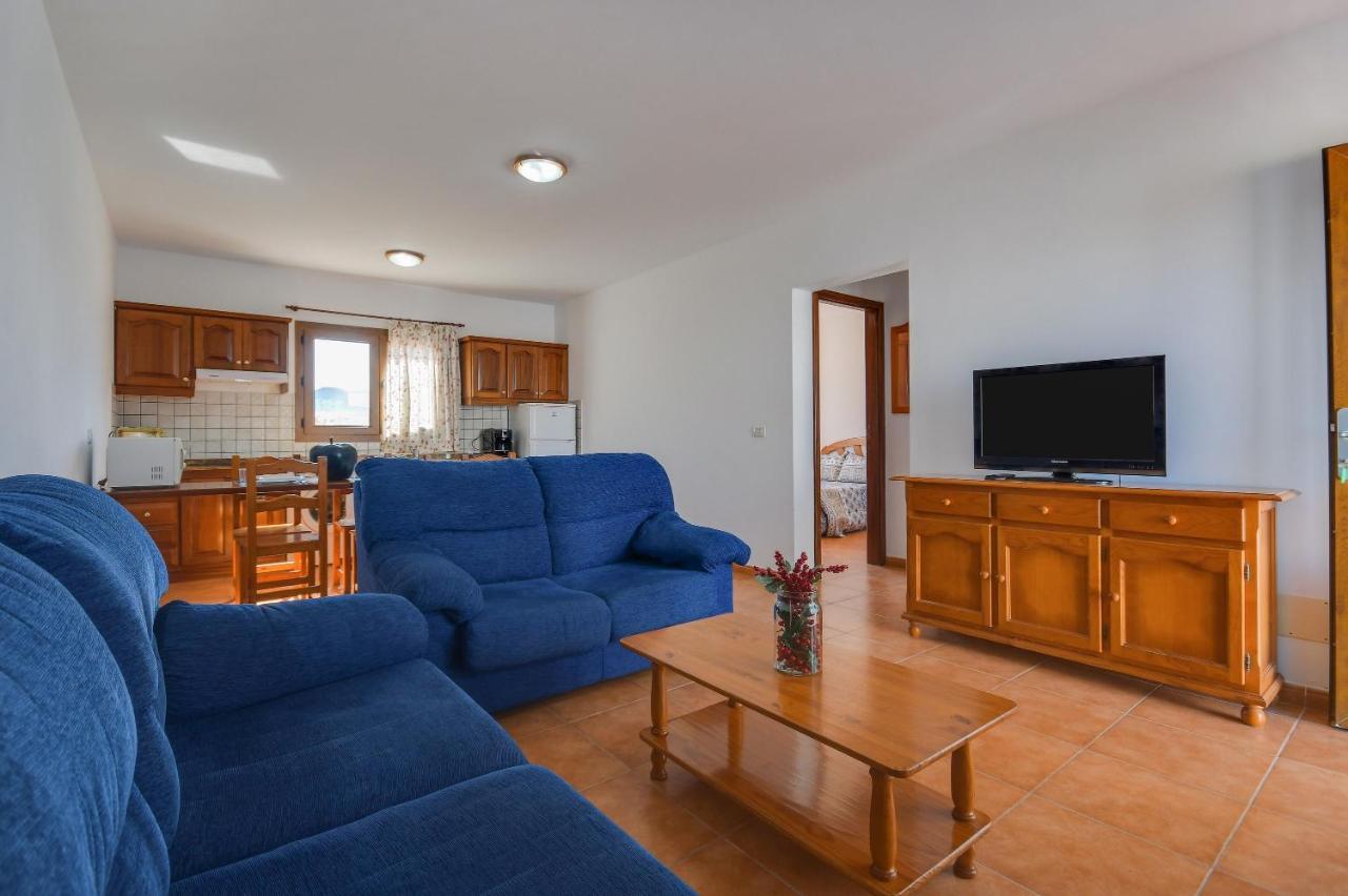 Apartamentos Flor Tres Калета де Себо Екстериор снимка