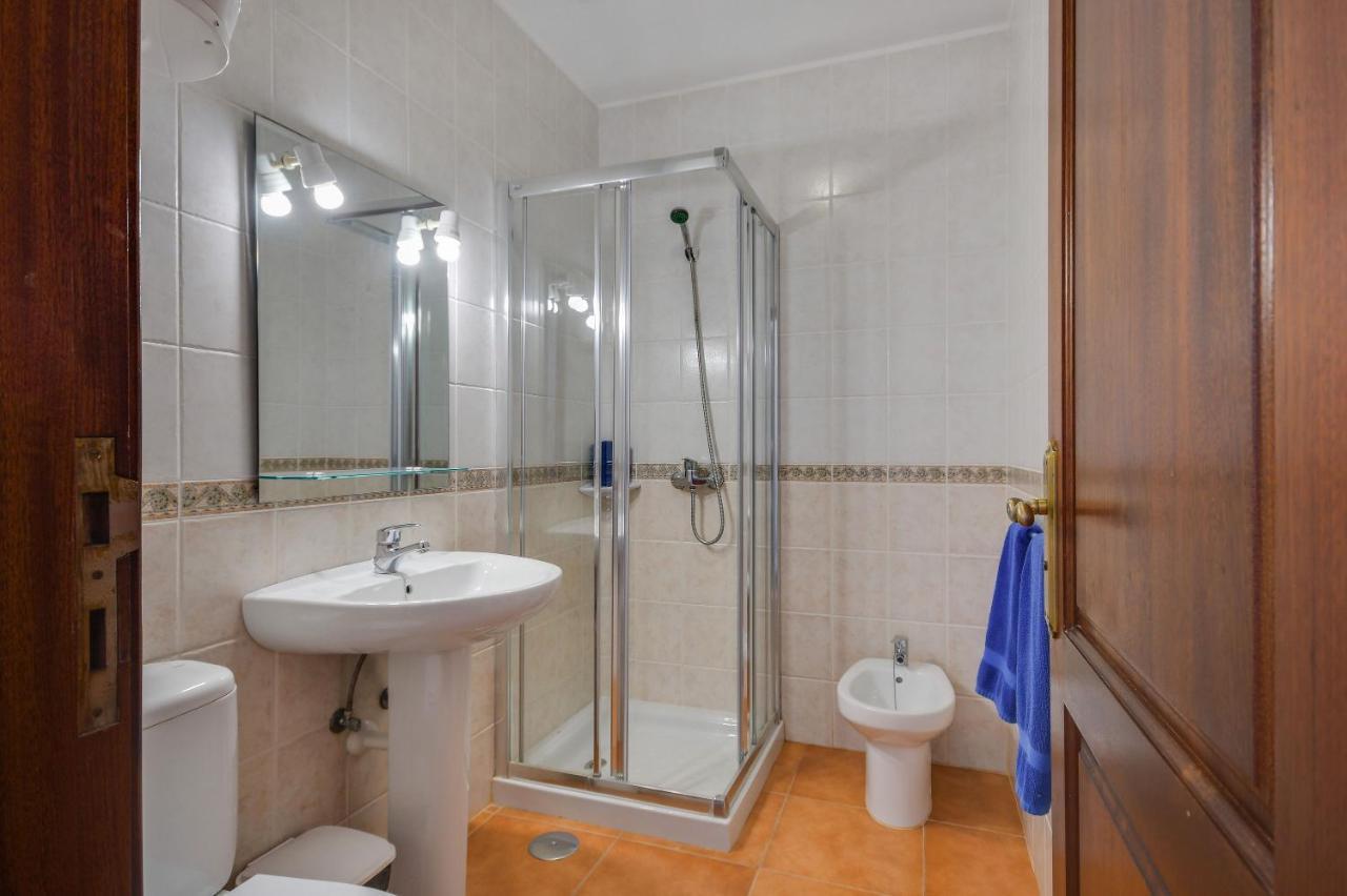 Apartamentos Flor Tres Калета де Себо Екстериор снимка